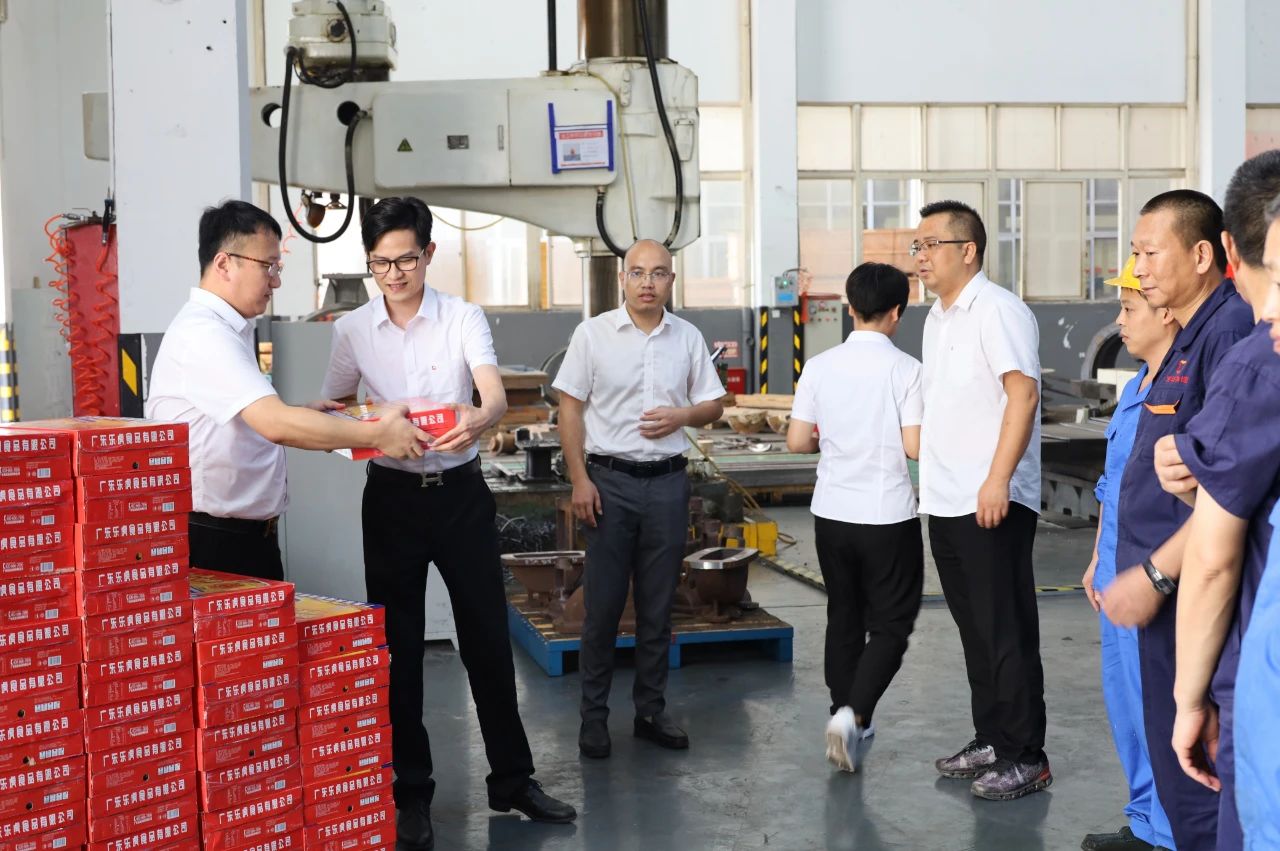 宣達(dá)舉行夏日送清涼活動(dòng)